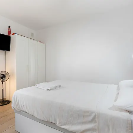 Bright Apartment