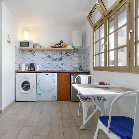 Bright Apartment *
